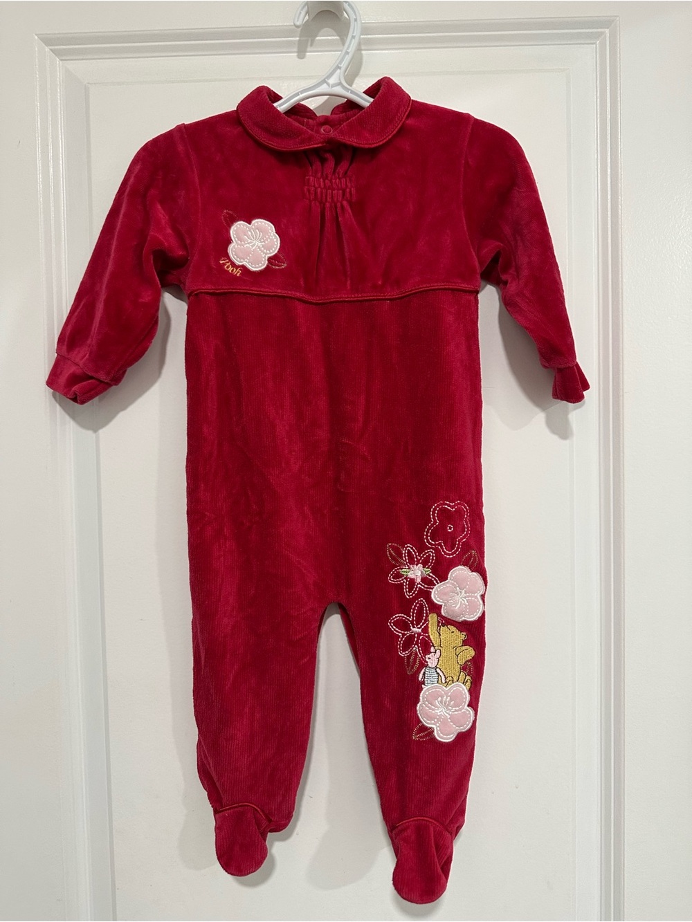Vintage Disney Classic Pooh Red Velvet Floral Baby Footie One-Piece Size 9M